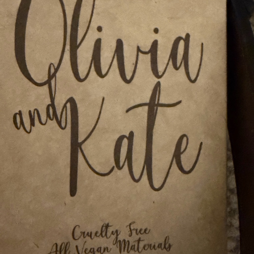 Olivia & Kate Vegan Leather Crossbody Bag - Picture 10 of 13